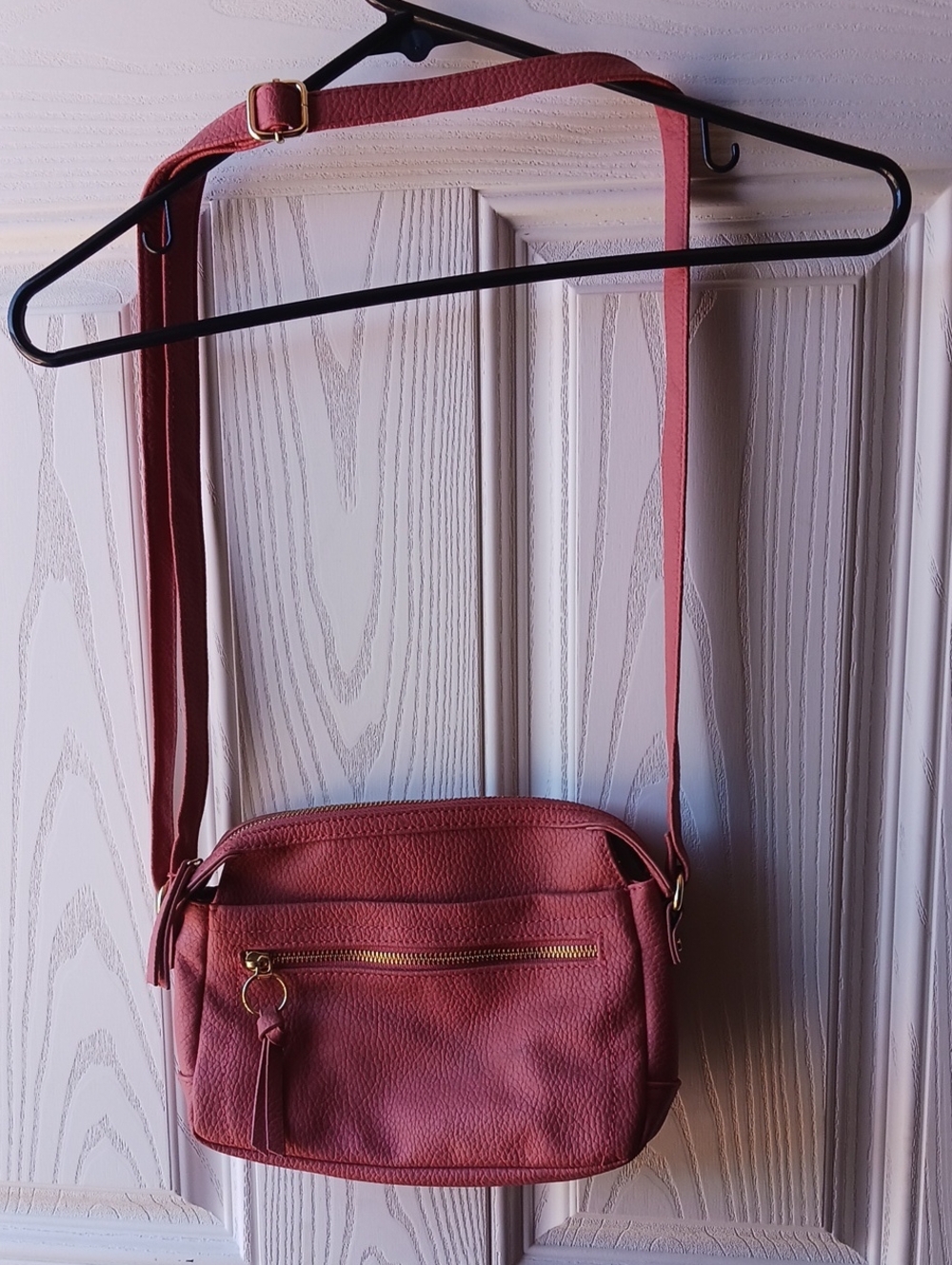 Women’s Crossbody Bag in Rose Pink - Classic Casual Style